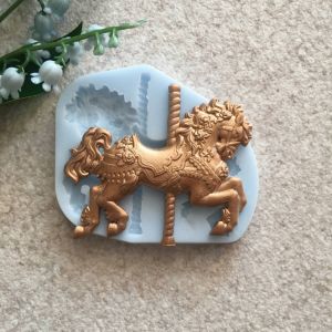 Молд ДП077 "Фігурка 'Карусельна Конячка'" 7,2х6,3 см ― Творча майстерня ДекоПарк
