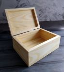 Шкатулка с 6 кубиками по 4,5 см (на петлях с фаской, 16,5х11,5х7,5 см), сосна  