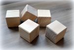 Кубик  с фаской 4,5 см, сосна /тмс