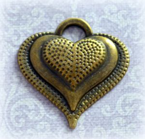 Сердце в сердце в сердце, металл. подвеска, цв. бр., 34х34 мм (scb242) ― Творча майстерня ДекоПарк