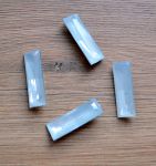 К. д. 035, камень Прямоугольный, граненый, цв.: белый, 3*1 см