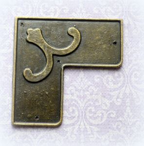 Уголок 064, цв.: бронза, 54х54мм ― Творча майстерня ДекоПарк
