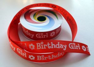 Лента 1-033, красная Birthday Girl, ширина 2см. 80см ― Творча майстерня ДекоПарк