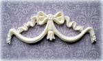 Вензель из полимера с бантом, цвет: оттенки белого, 8,8х3,1 см/пд078