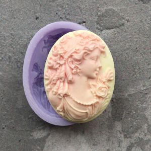 Молд А562, Камея Дама 3,8х2,9 см  ― Творча майстерня ДекоПарк