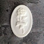 Камея Роза,  гибкая, 3,5х2,5 см, цв.: белый /гд930