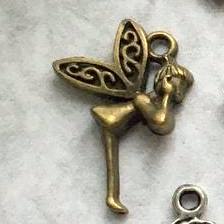 Подвеска  Девочка Эльф 2,3х1,5 см, цв. бронза / scb036 ― Творча майстерня ДекоПарк