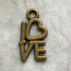 Подвеска LOVE 1,5х0,7 см, цв. бронза / scb034 ― Творча майстерня ДекоПарк