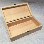 Купюрница  с замком и с фаской, мат-л: сосна, 19х10х5.5 см