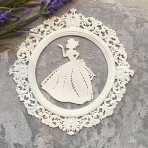 Рамочка гибкая, ажурная круглая с дамой 10 см /гд510 ― Творча майстерня ДекоПарк