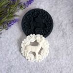 Молд ДП013 "Олень у вінку з дубового листя" 6,5 см