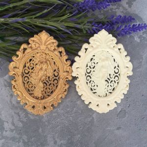 Ажурная овальная рамка с Дамой 10х7,5 см, внутр диам 4,3х5,6 см, цв.: белый /пд981 ― Творча майстерня ДекоПарк