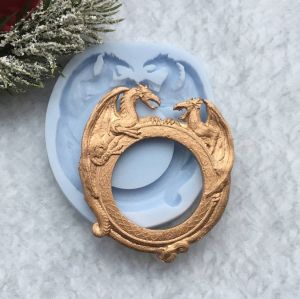 Молд ДП055 "Кругла Рамка з Драконами" 6,5х6 см, внутр. діам. 3,6 см ― Творча майстерня ДекоПарк