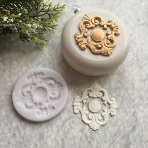 Молд ДП071 "Декоративний Орнамент-Медальйон" 5,5х5 см з серединкою 1,6  см ― Творча майстерня ДекоПарк