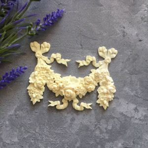 Вензель цветочный с бантами, 8,5х6 см/ пд850 ― Творча майстерня ДекоПарк