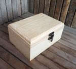 Шкатулка с 6 кубиками по 4,5 см (на петлях с фаской, 16,5х11,5х7,5 см), сосна  